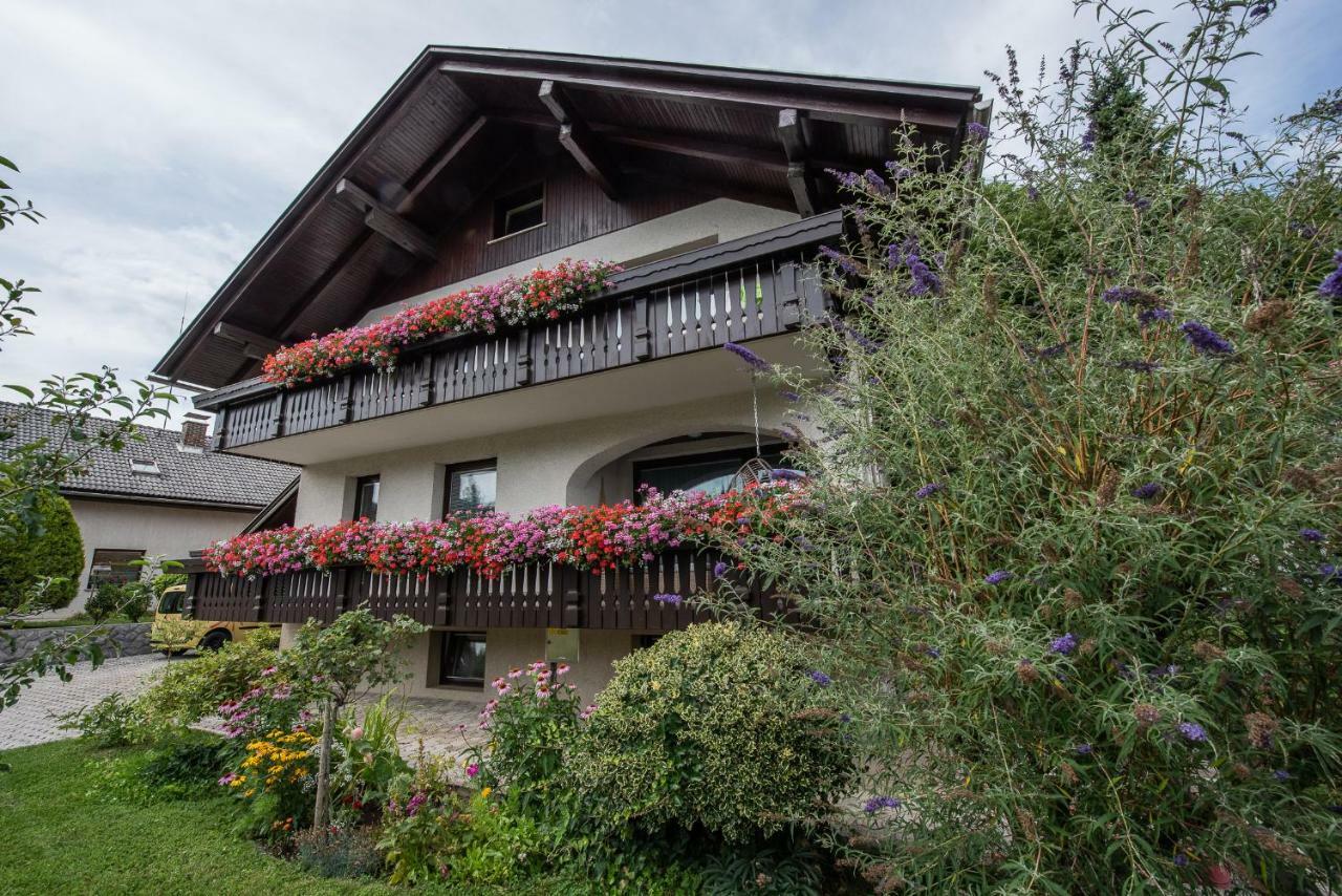 Apartments Artemida Блед Экстерьер фото
